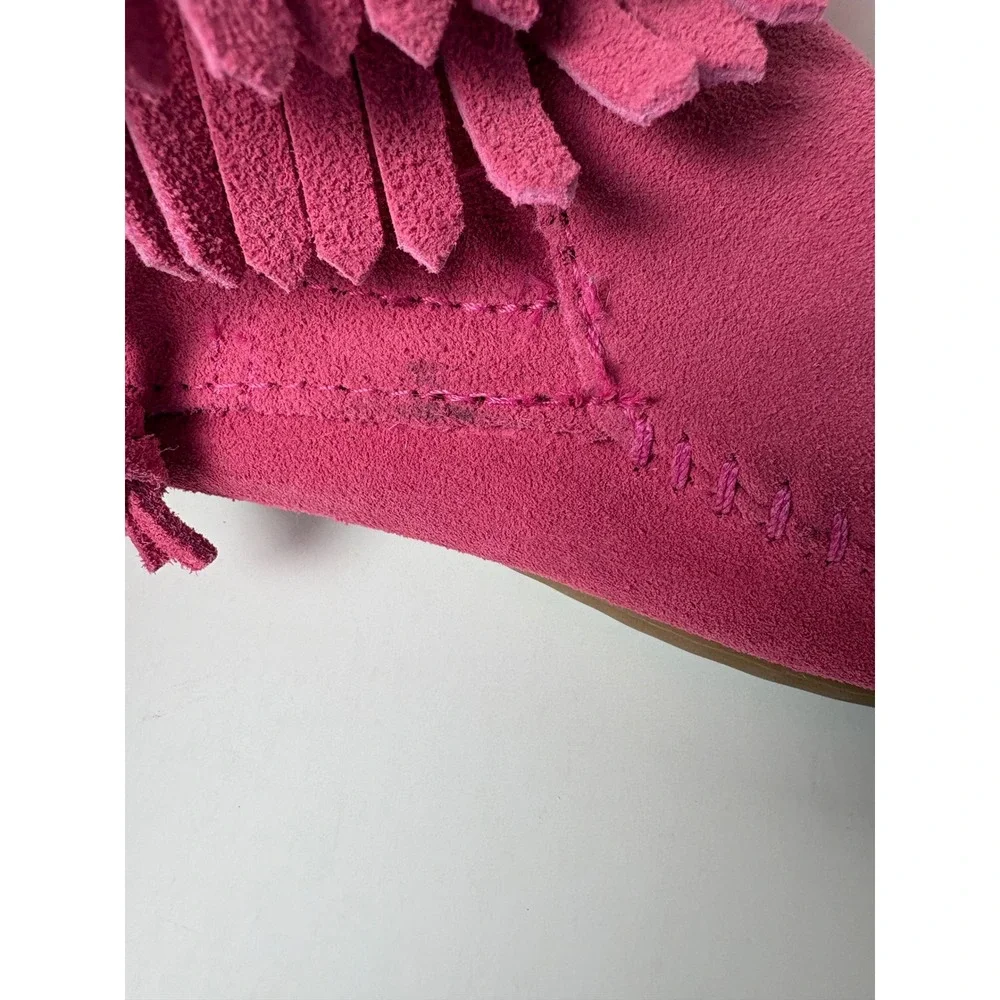 Minnetonka Kids Hot Pink Suede Fringe Moccasin Ankle Boots 2295 Big Kids Size 1